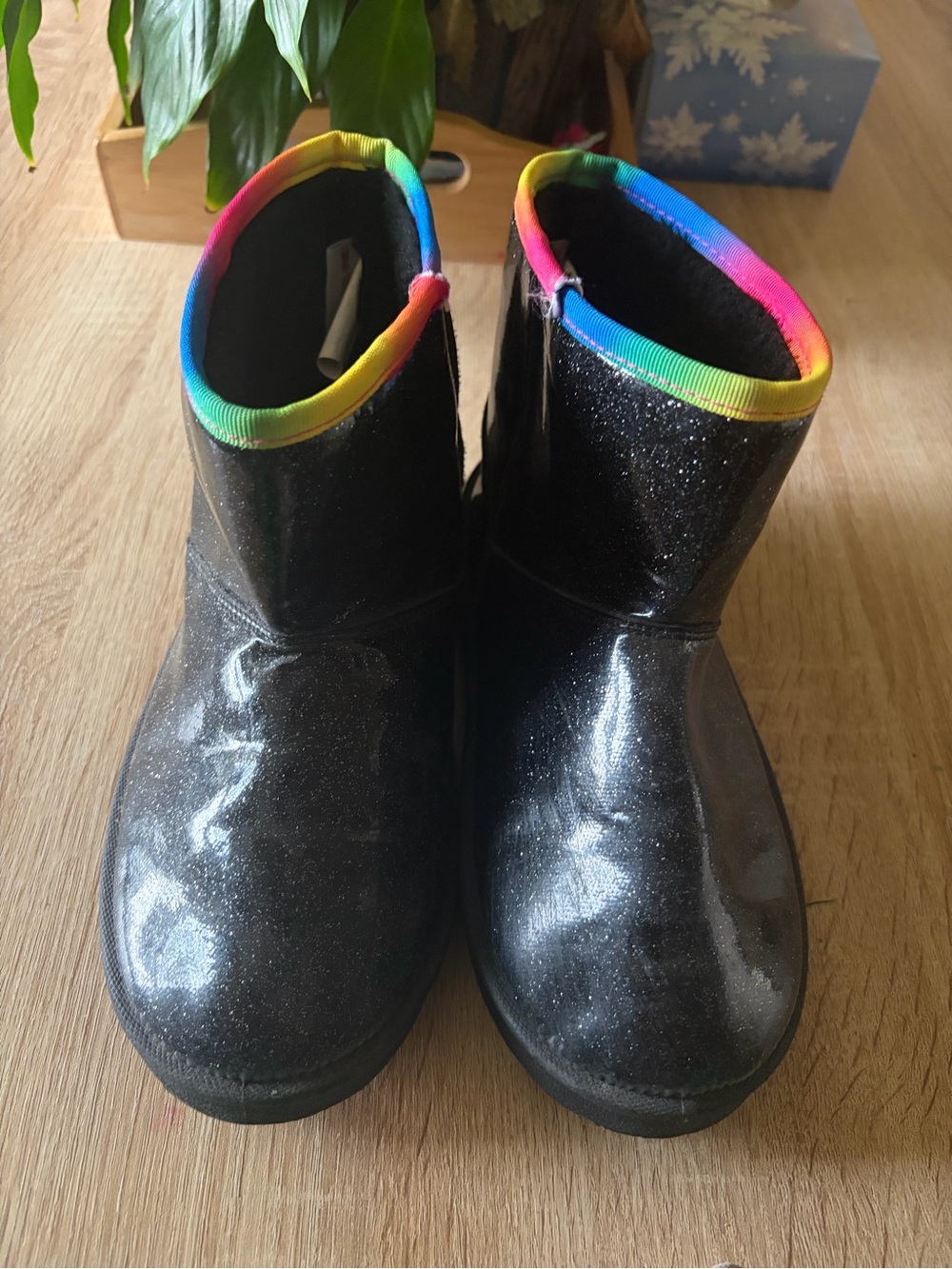 Ardene Black Glitter Kids Boots with Rainbow Trim
